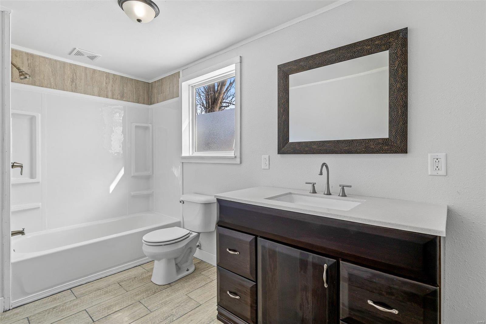 401 Forster Property Photo 14