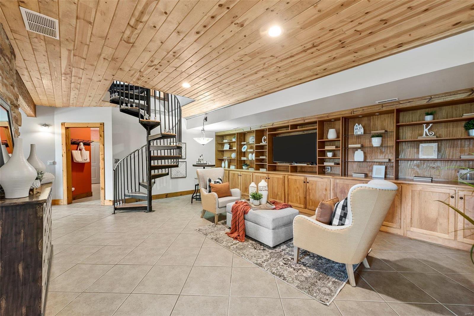 17102 Deer Mountain Road Property Photo 9