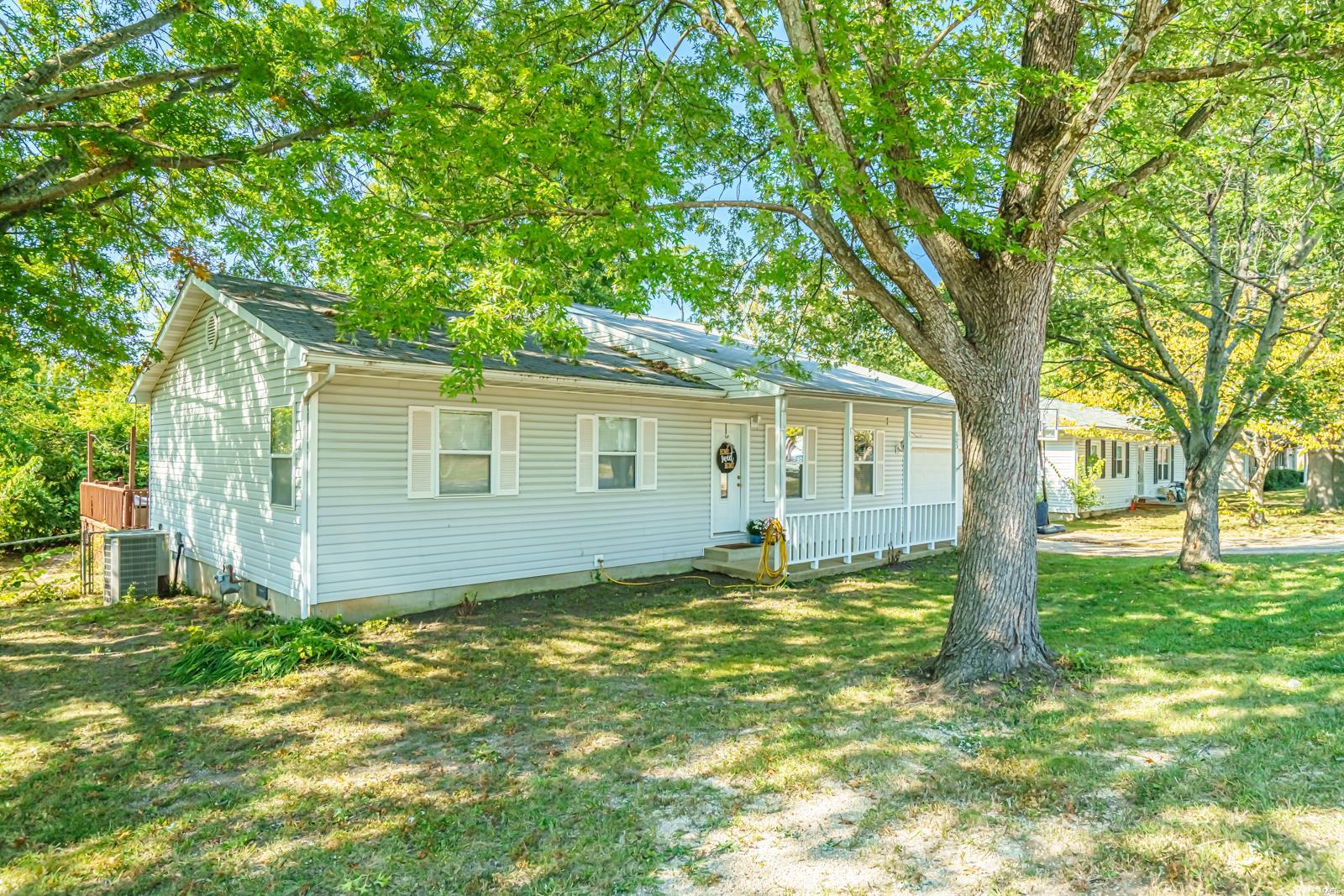 603 Wakefield Drive Property Photo 1
