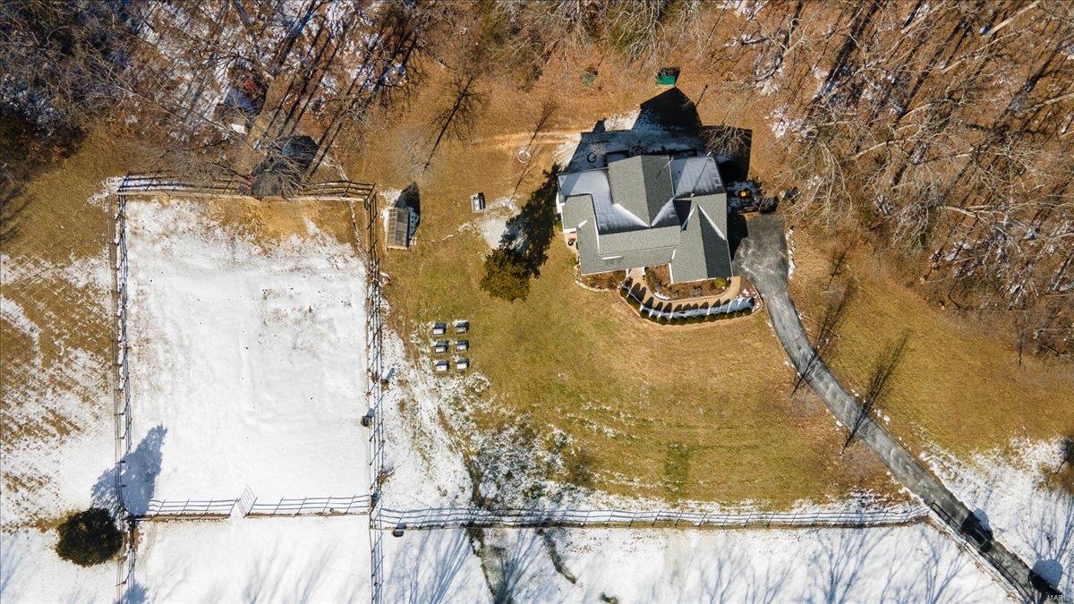 219 Emerald Vale Drive Property Photo 45