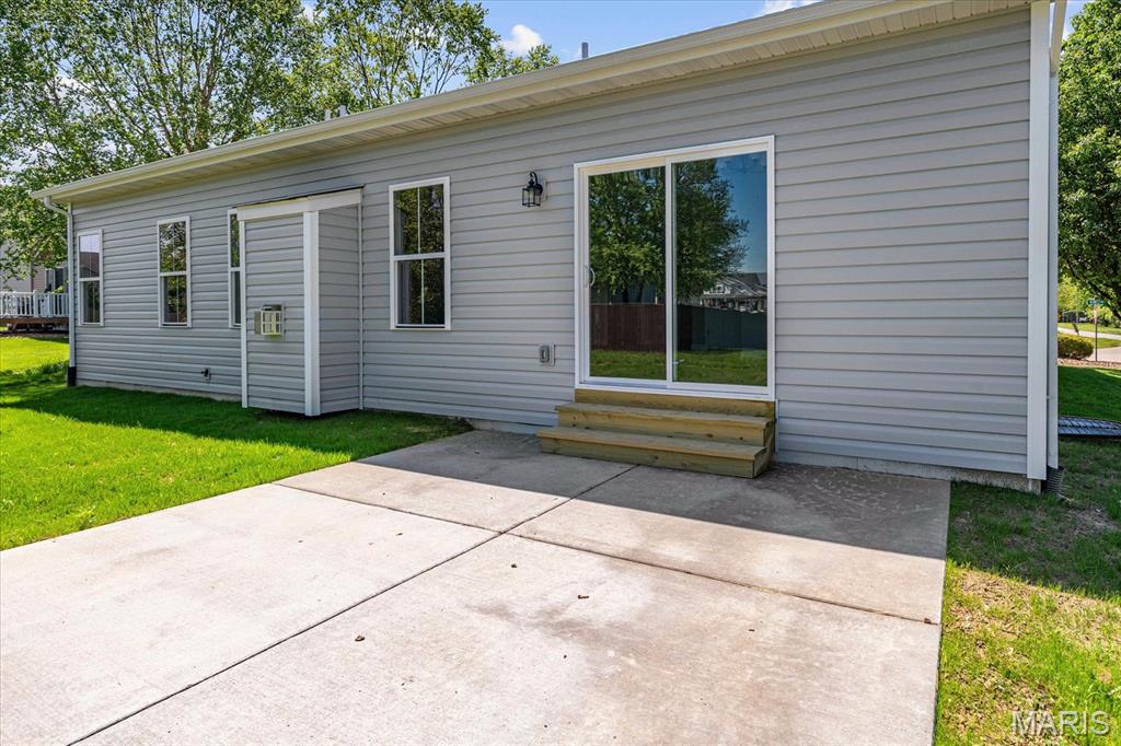 690 Vinci Dr Property Photo 4