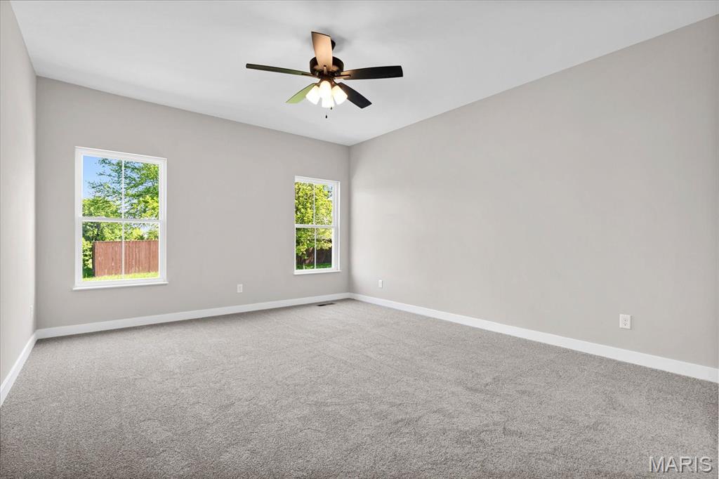 690 Vinci Dr Property Photo 23