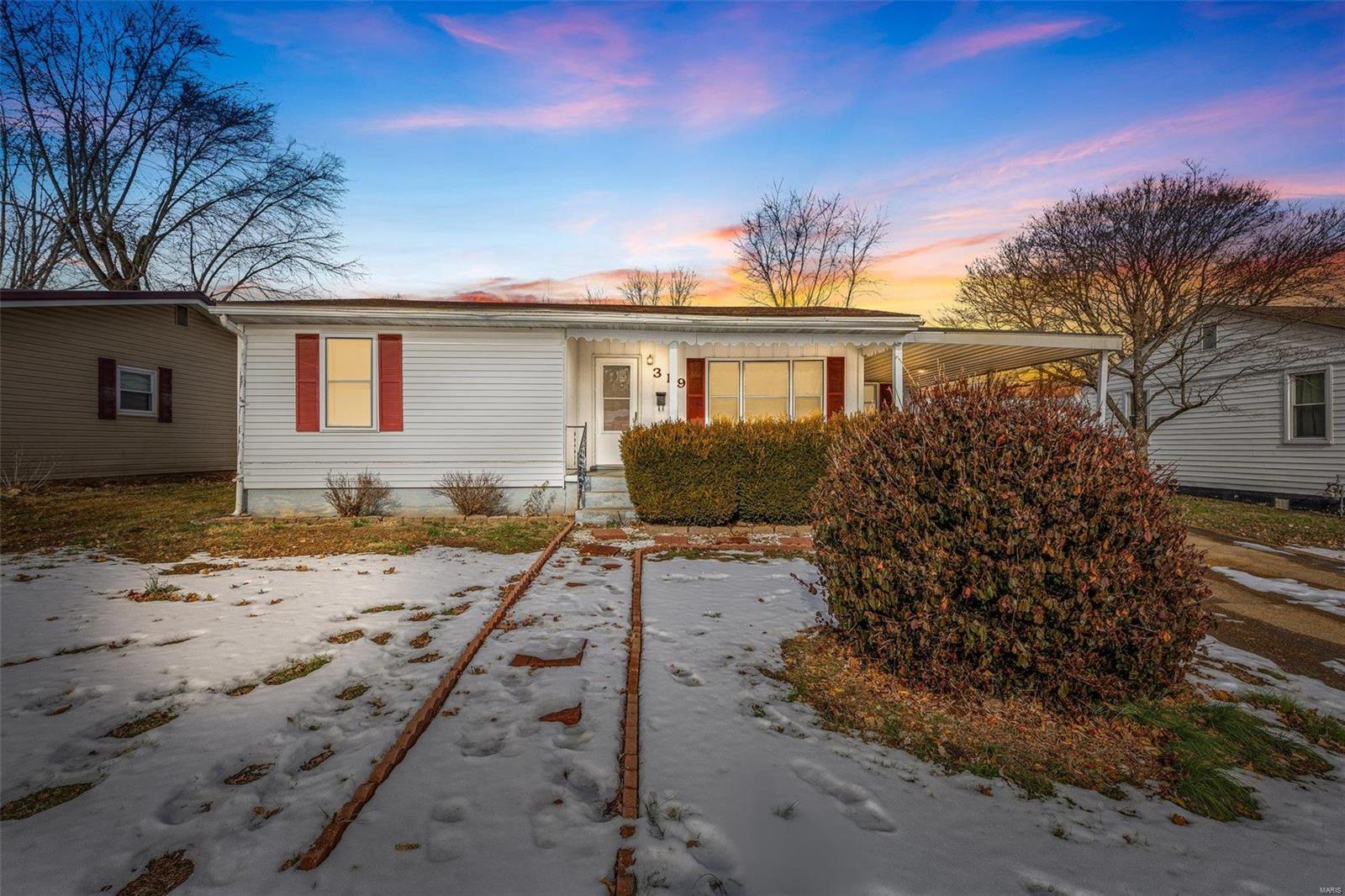 319 Hickory Street Property Photo