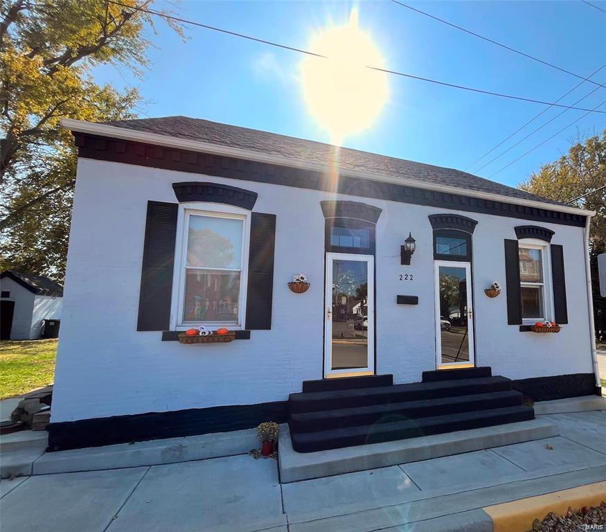 222 W Third Street Property Photo
