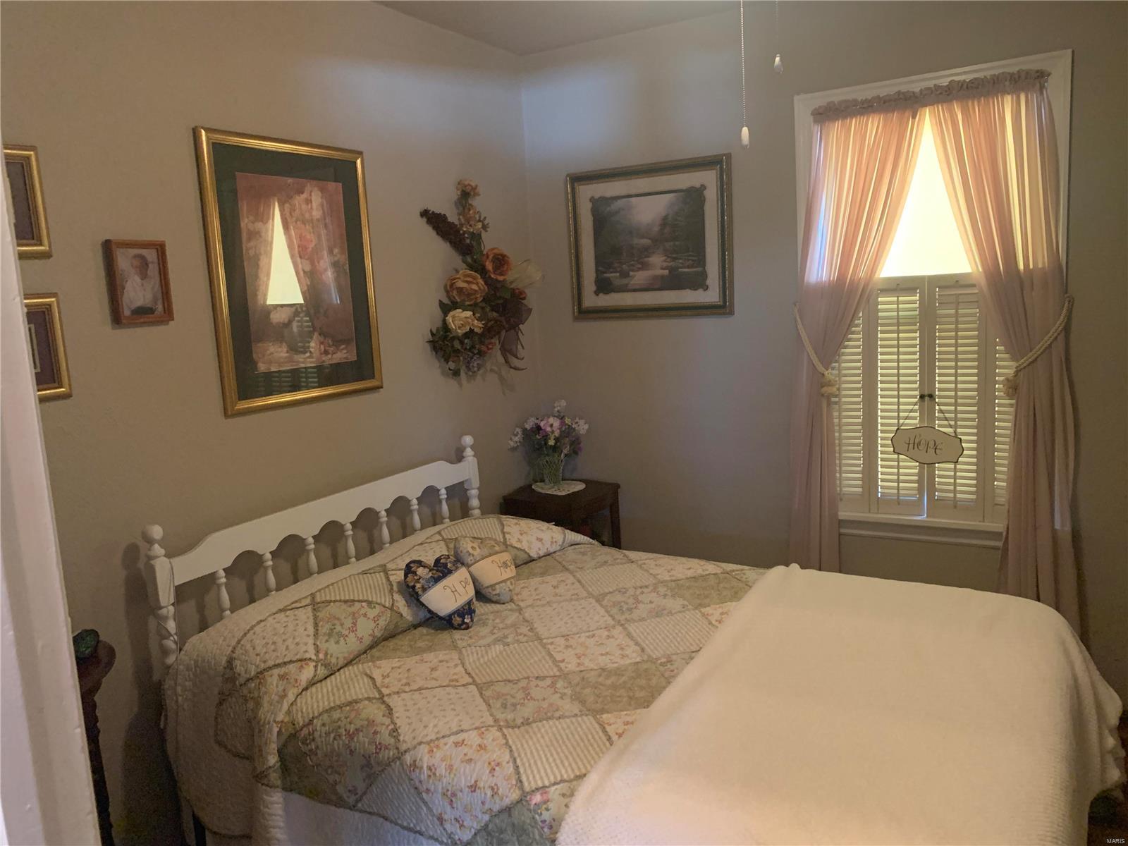 526 E Ste Maries Street Property Photo 16