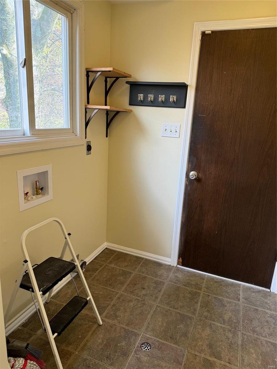 12383 Woodline Drive Property Photo 11