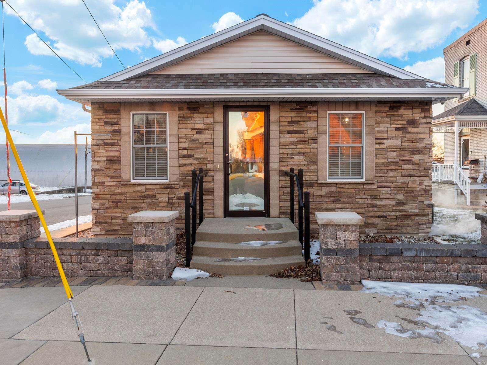 201 N Main Property Photo