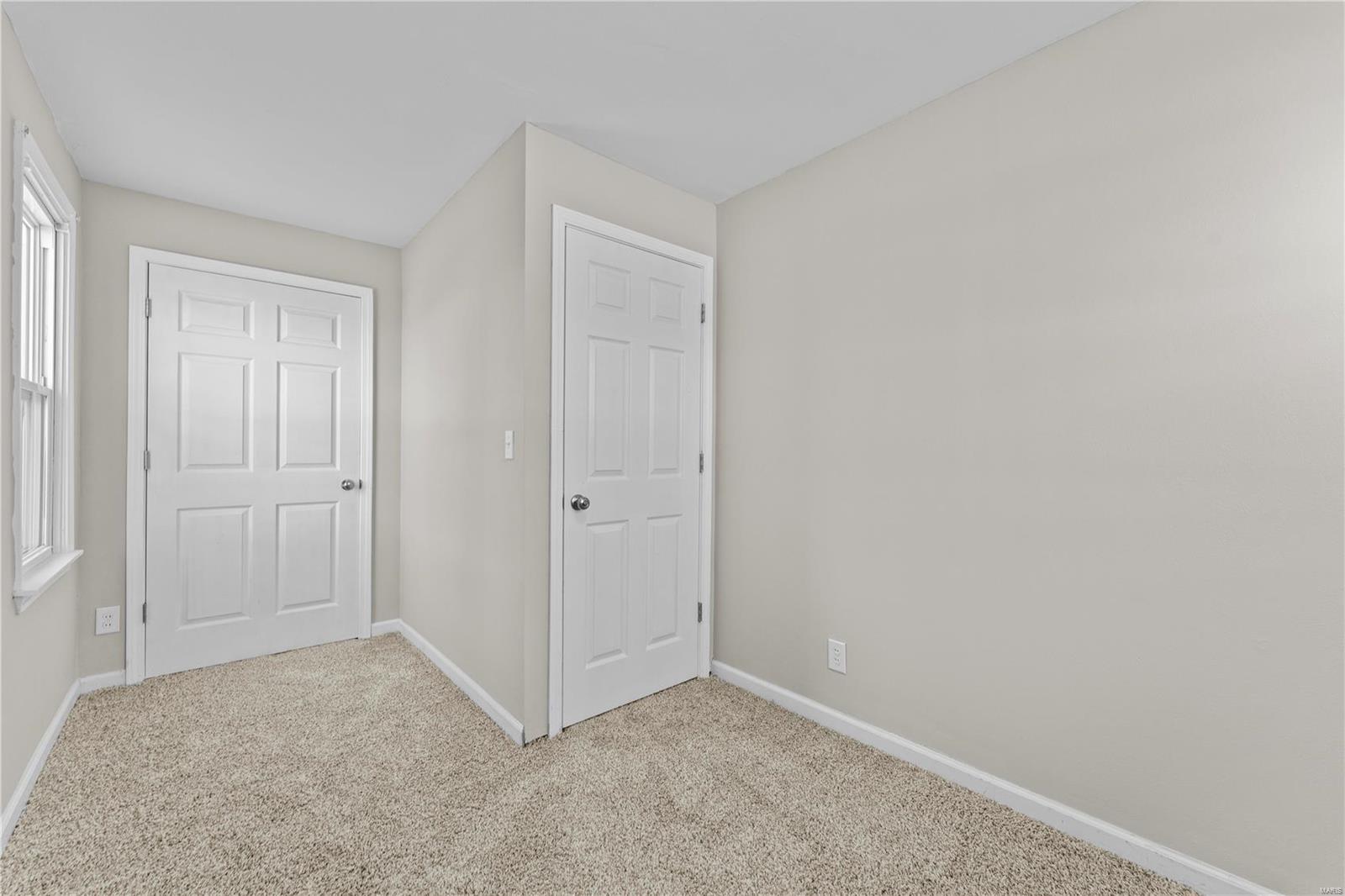 1138 N Washington Avenue Property Photo 8