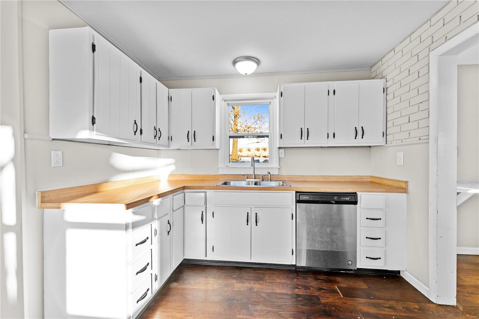 1138 N Washington Avenue Property Photo 13