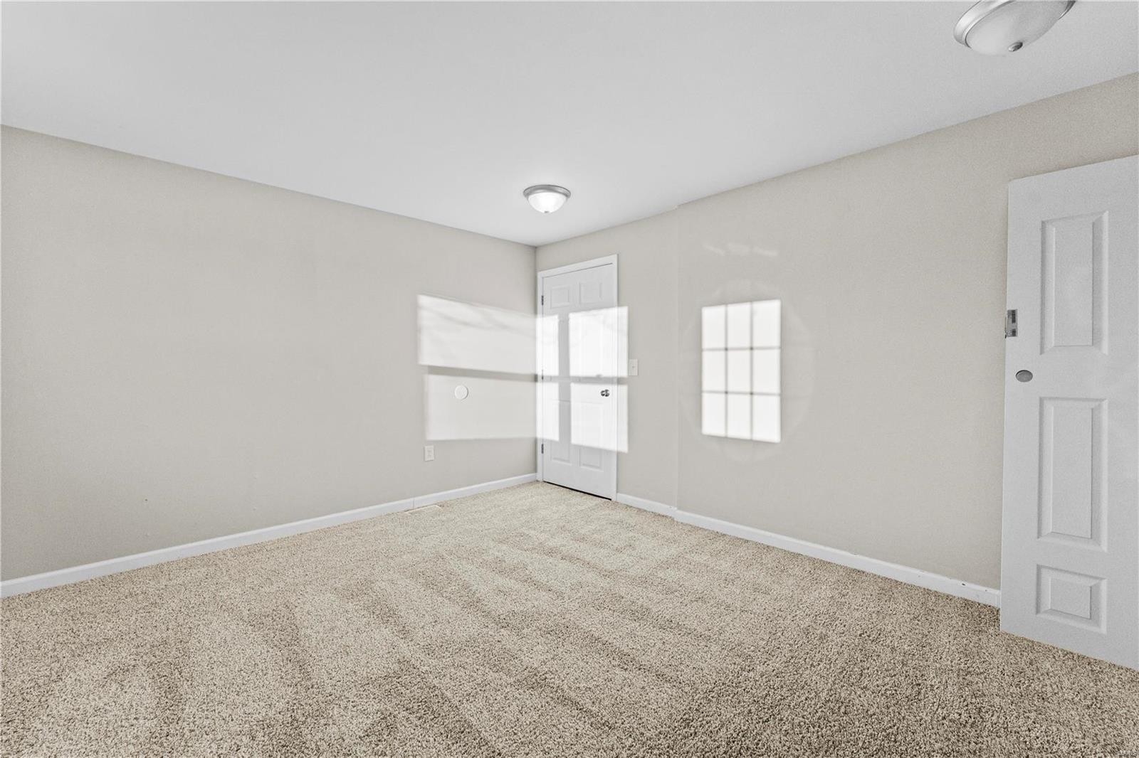 1138 N Washington Avenue Property Photo 19