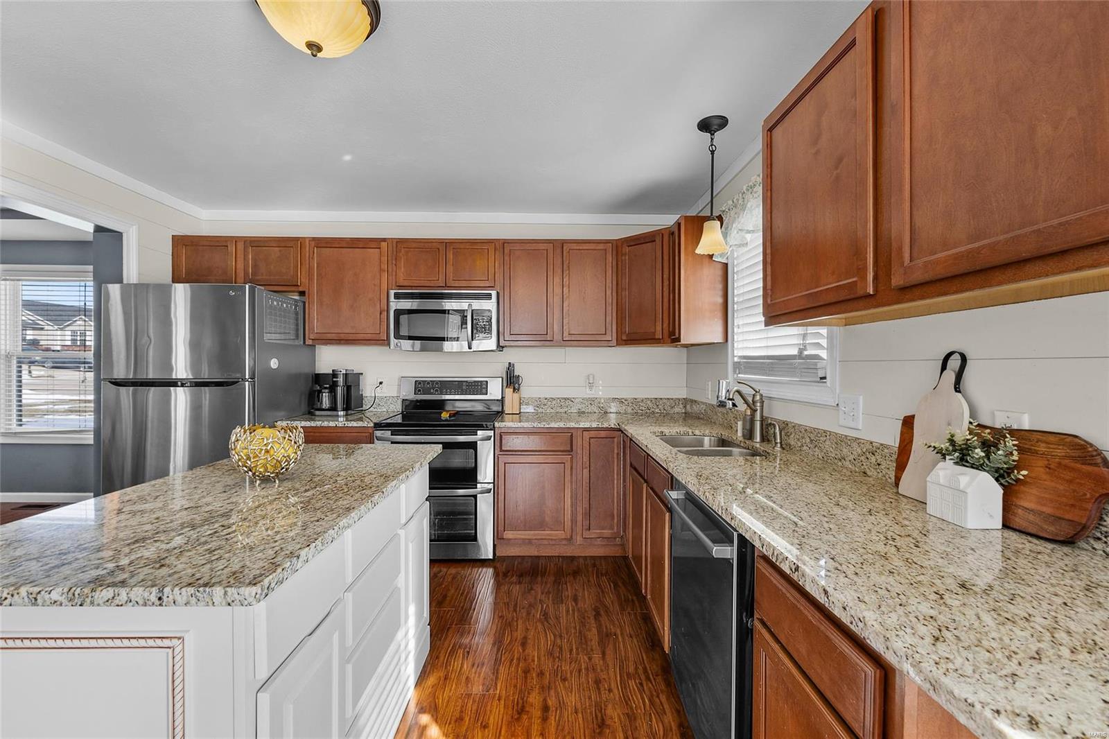 208 Rockport Property Photo 14