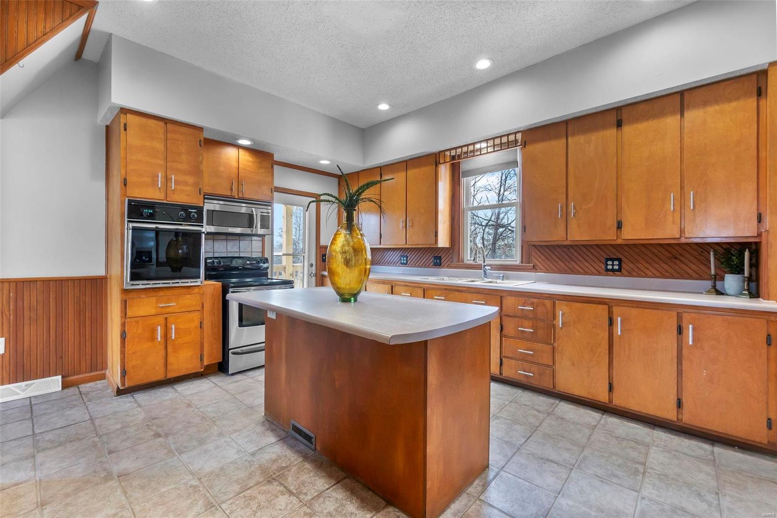 813 Old Cape Road Property Photo 19