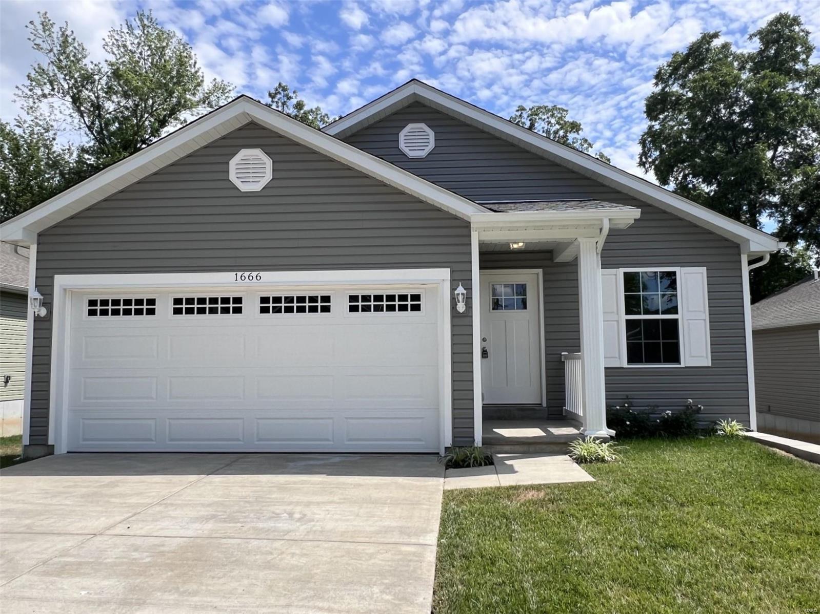 1666 Missouri Avenue Property Photo 1