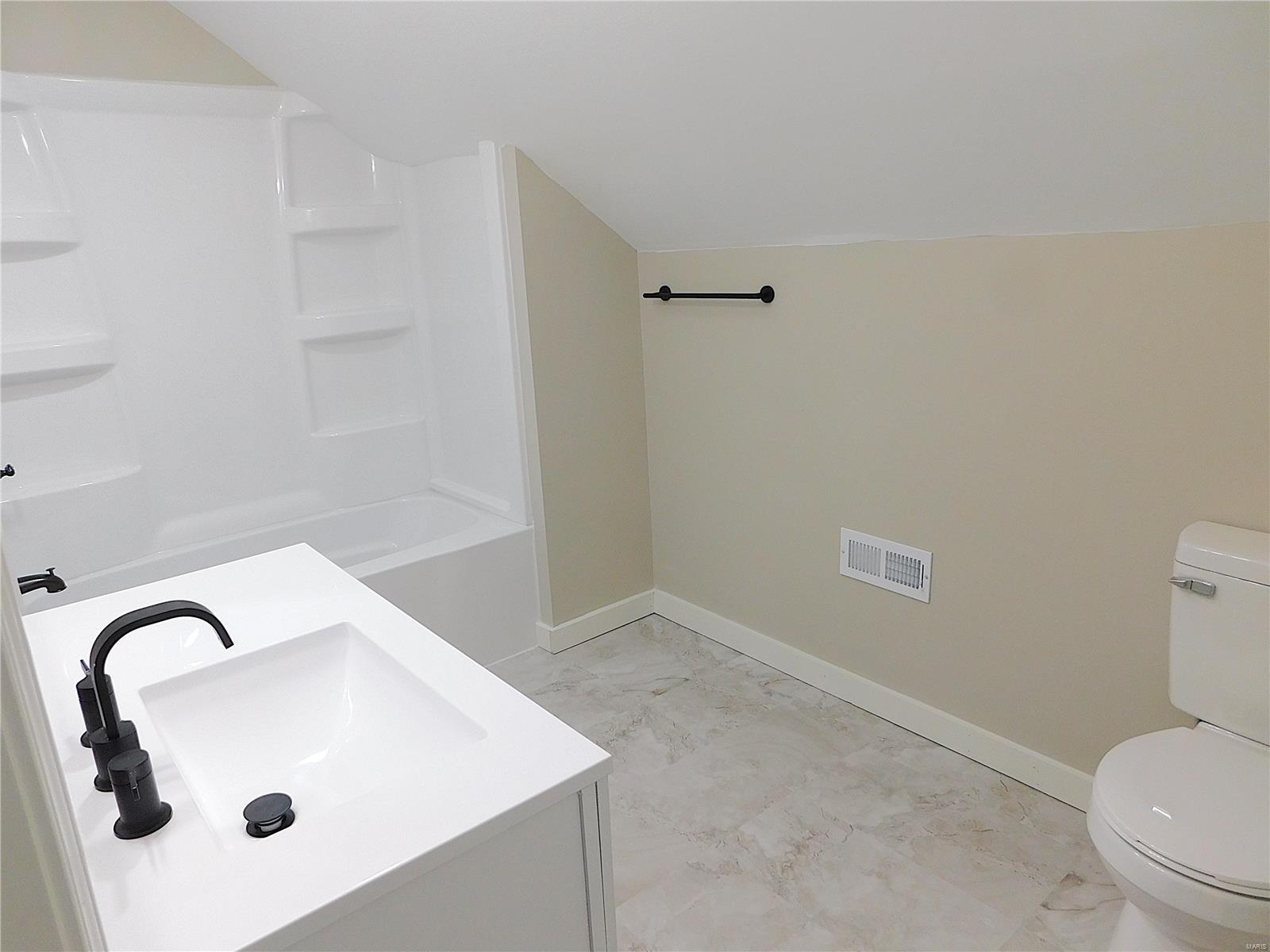 412 N 5th Street Property Photo 12