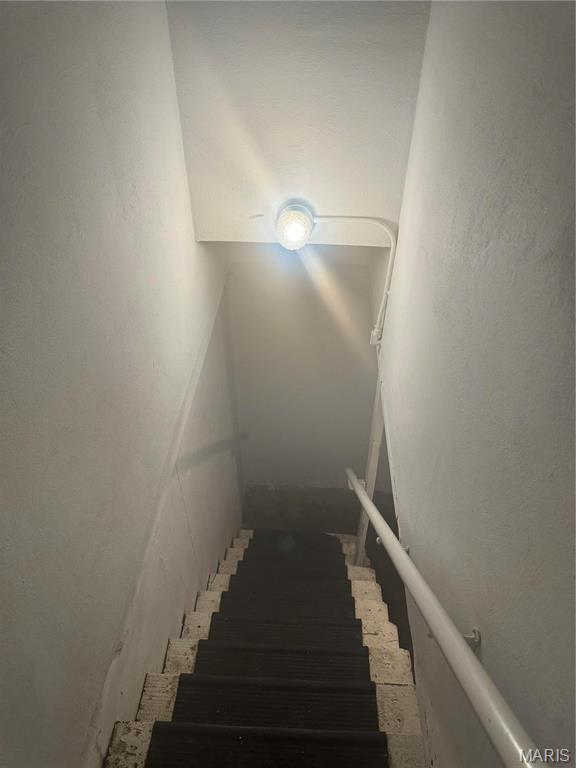 9100 Gedde Avenue Property Photo 12