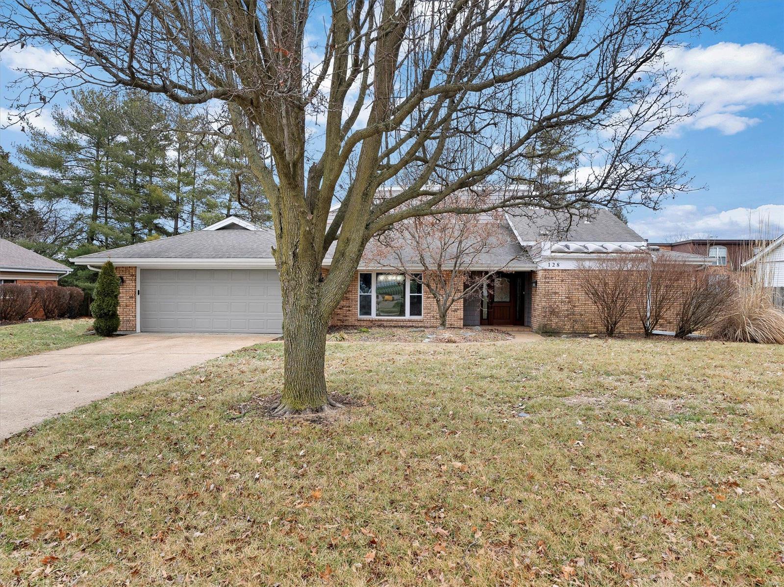 128 White Tree Lane Property Photo 1