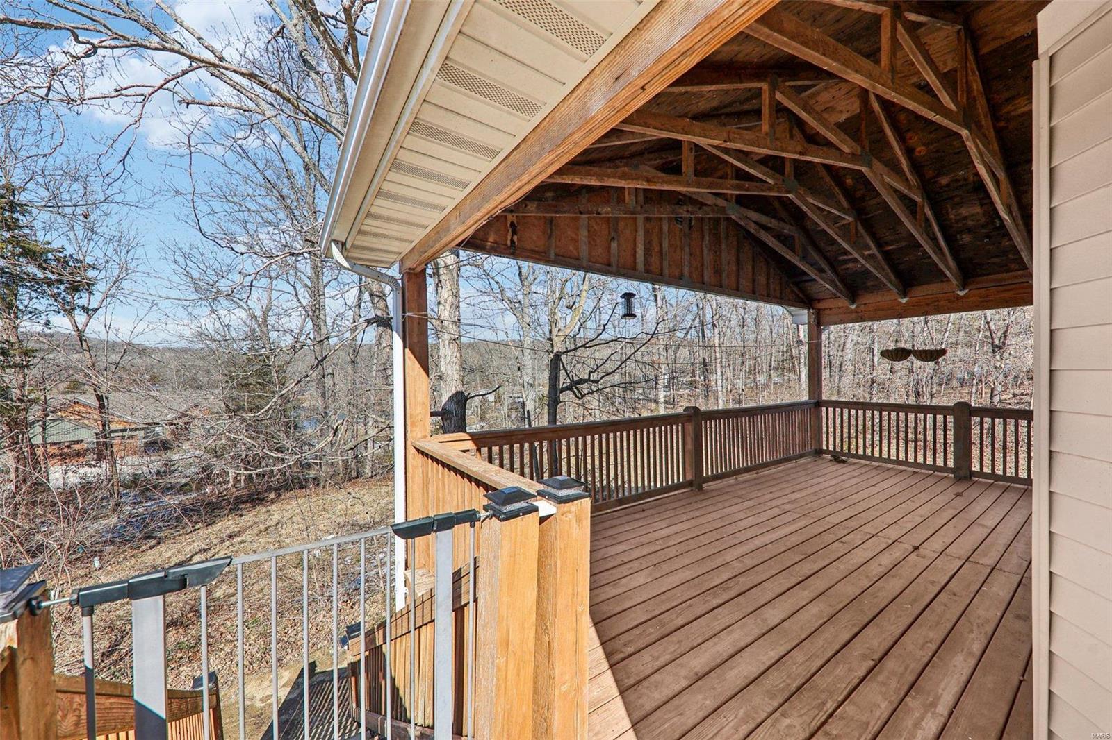 4043 E Shore Drive Property Photo 6
