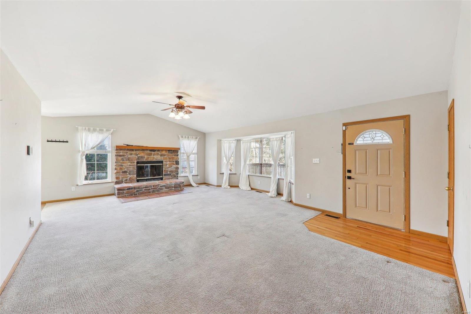 4043 E Shore Drive Property Photo 13