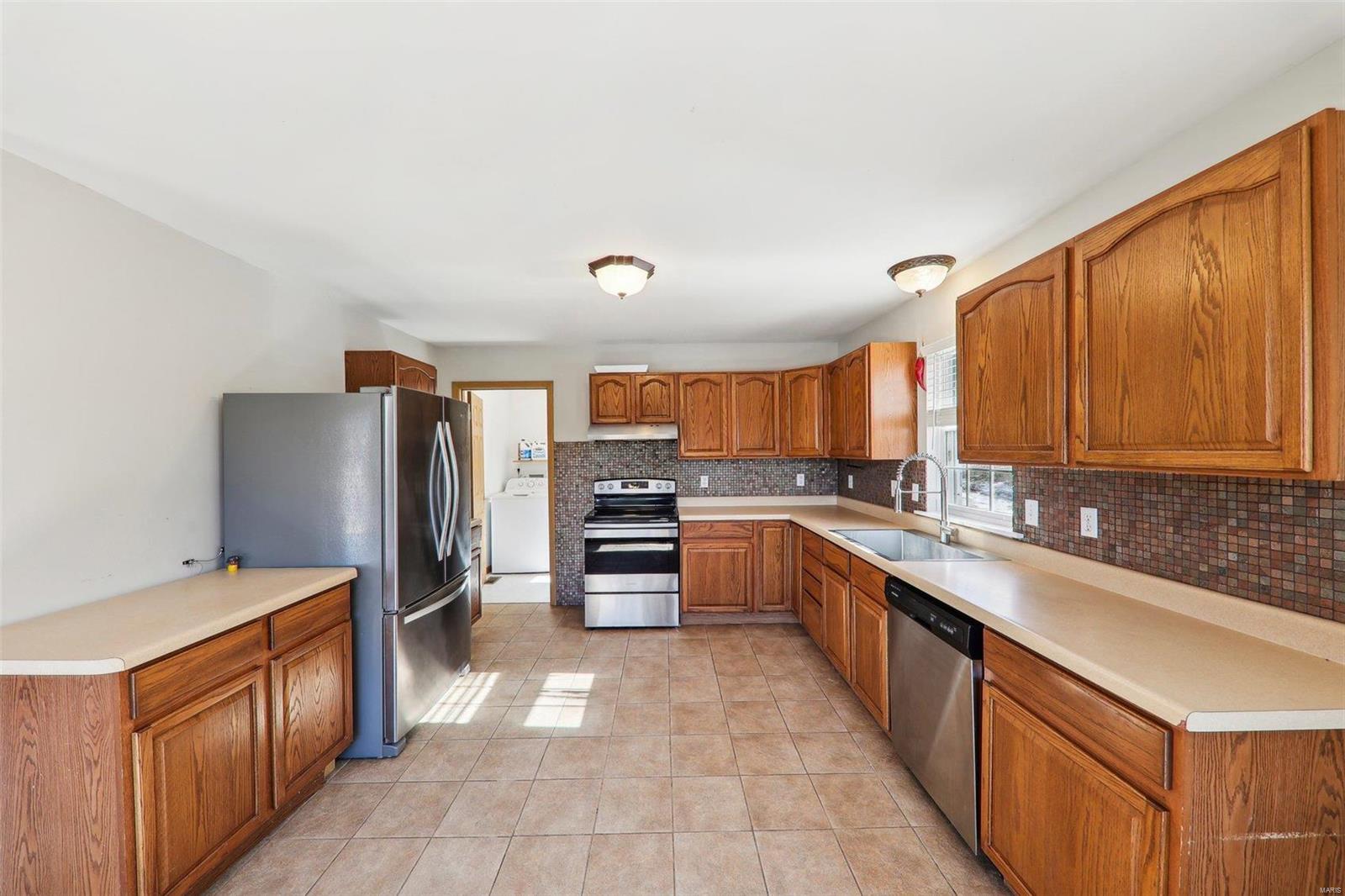 4043 E Shore Drive Property Photo 18