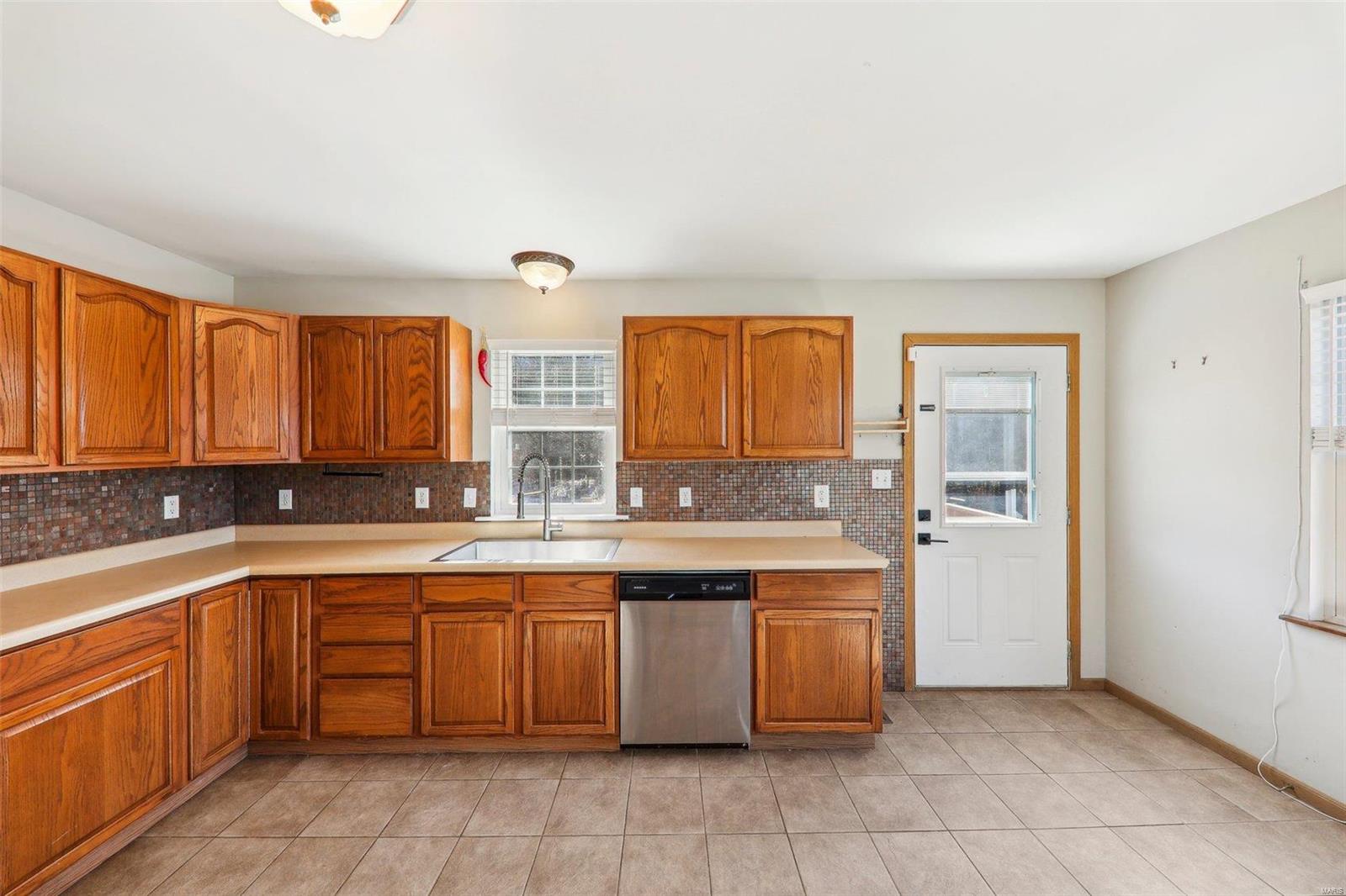 4043 E Shore Drive Property Photo 20