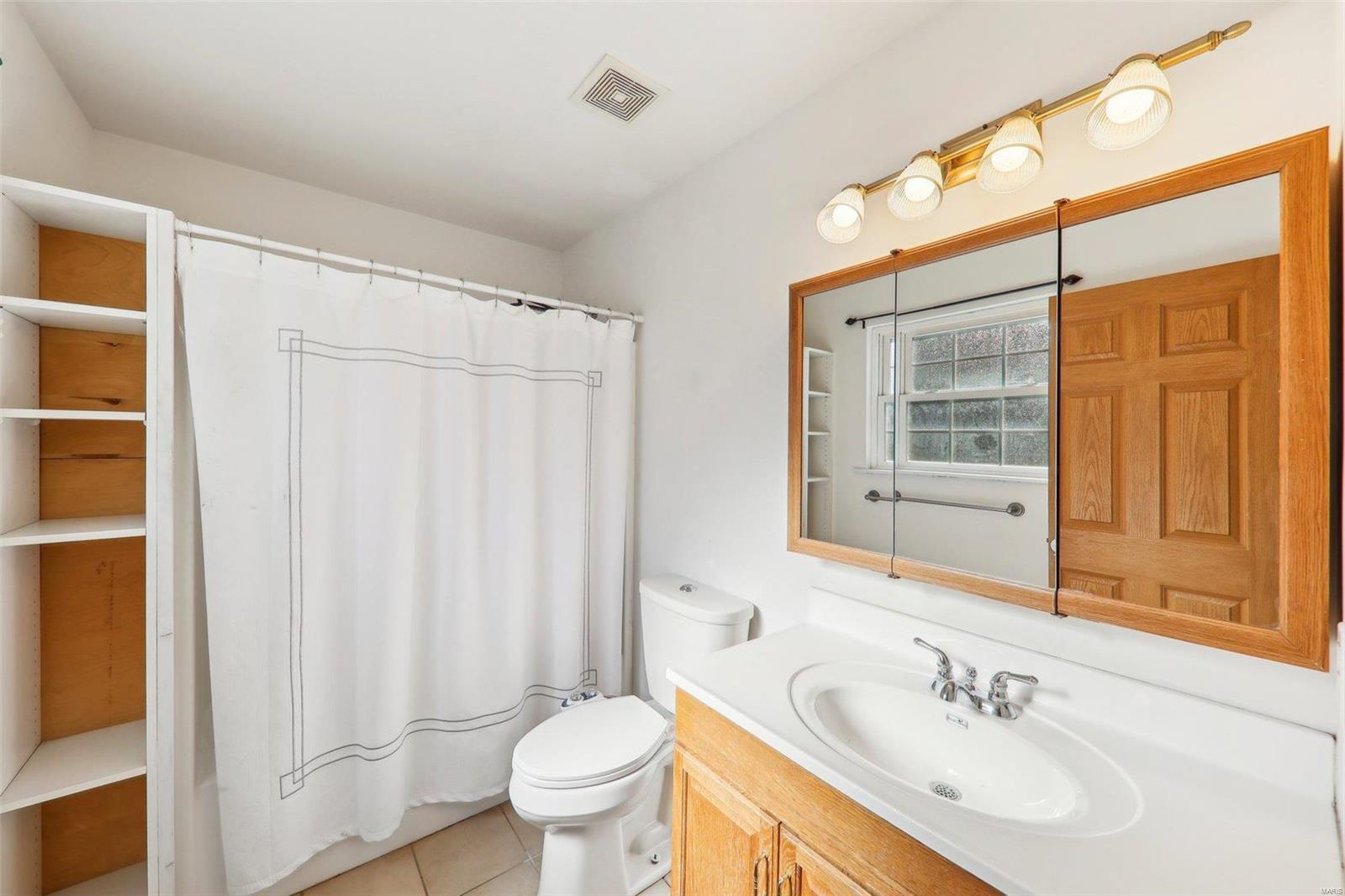 4043 E Shore Drive Property Photo 32