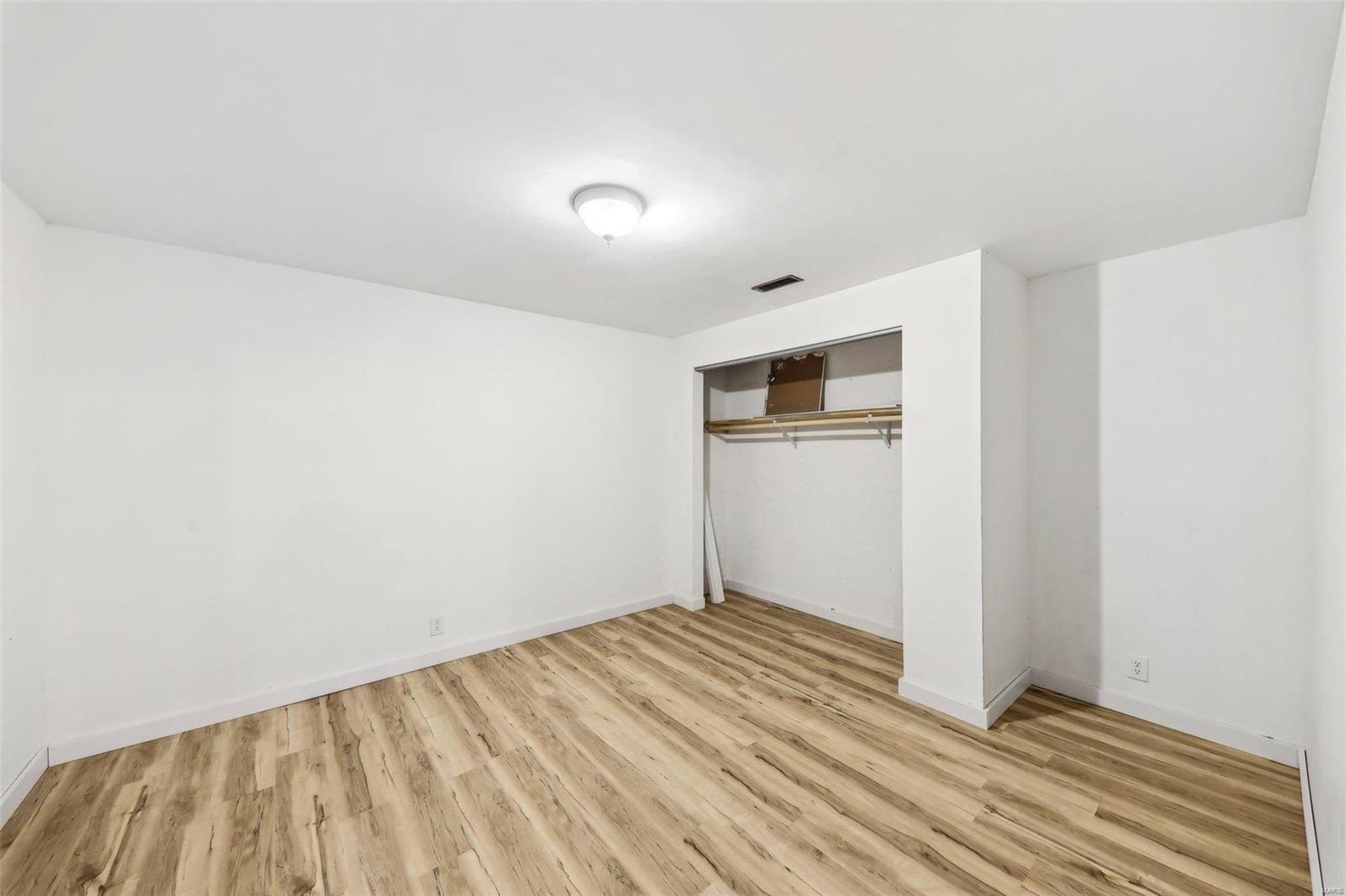 4043 E Shore Drive Property Photo 34