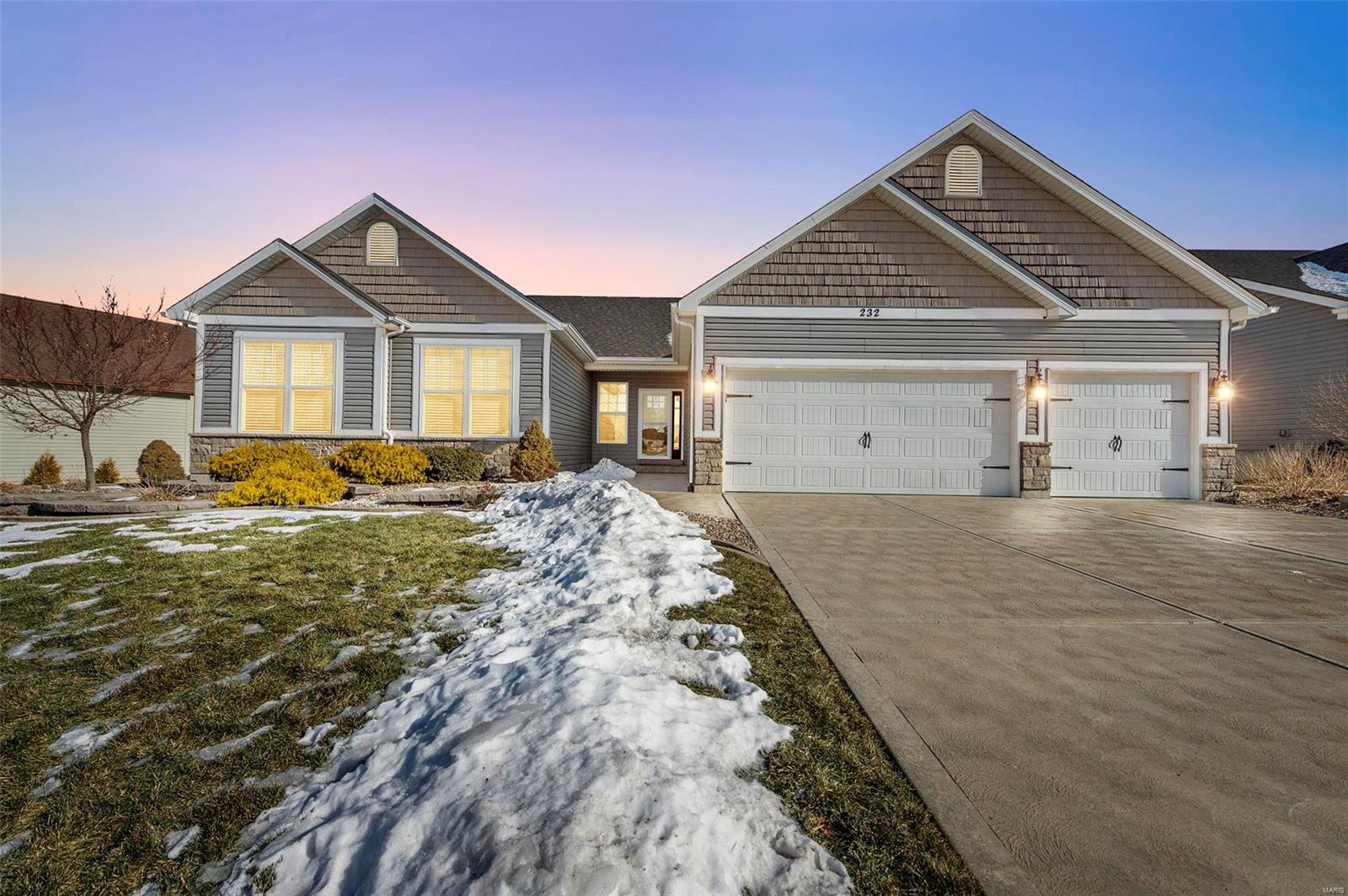 232 Lonepine Drive Property Photo