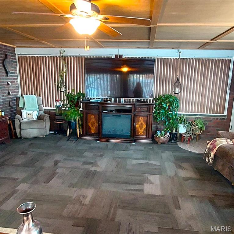 2106 Lackland Road Property Photo 8