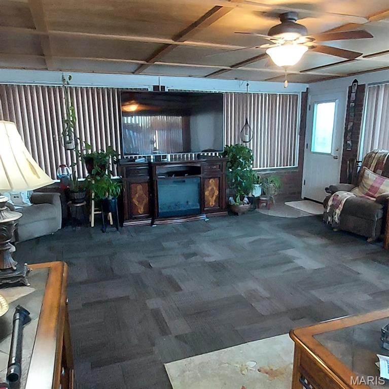2106 Lackland Road Property Photo 10