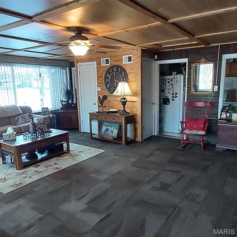 2106 Lackland Road Property Photo 14