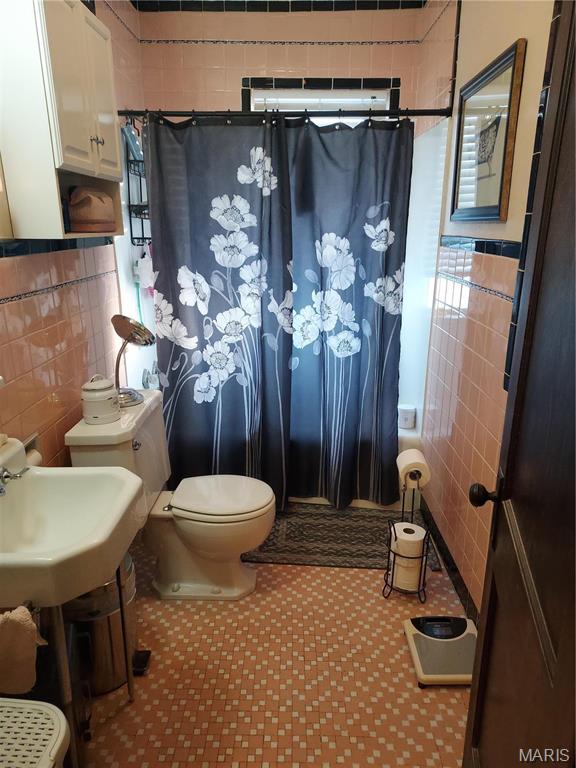 2106 Lackland Road Property Photo 21