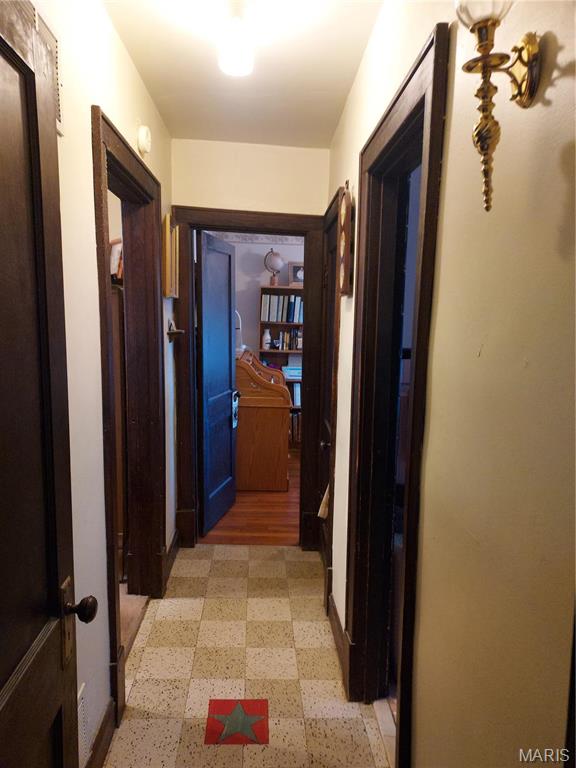 2106 Lackland Road Property Photo 23