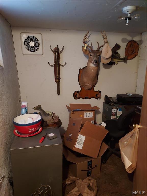 2106 Lackland Road Property Photo 32