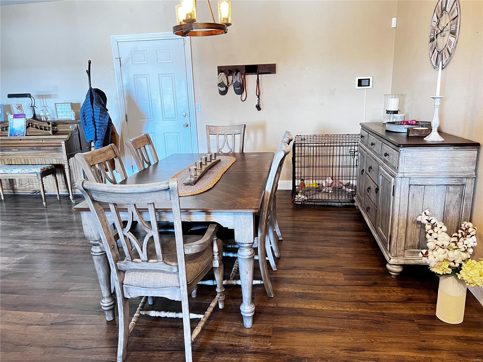 15096 Highway T Property Photo 10