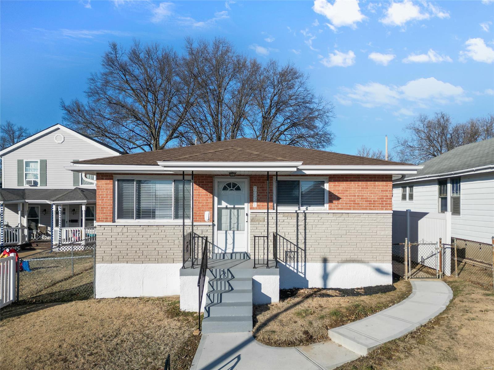 7051 Lansdowne Avenue Property Photo