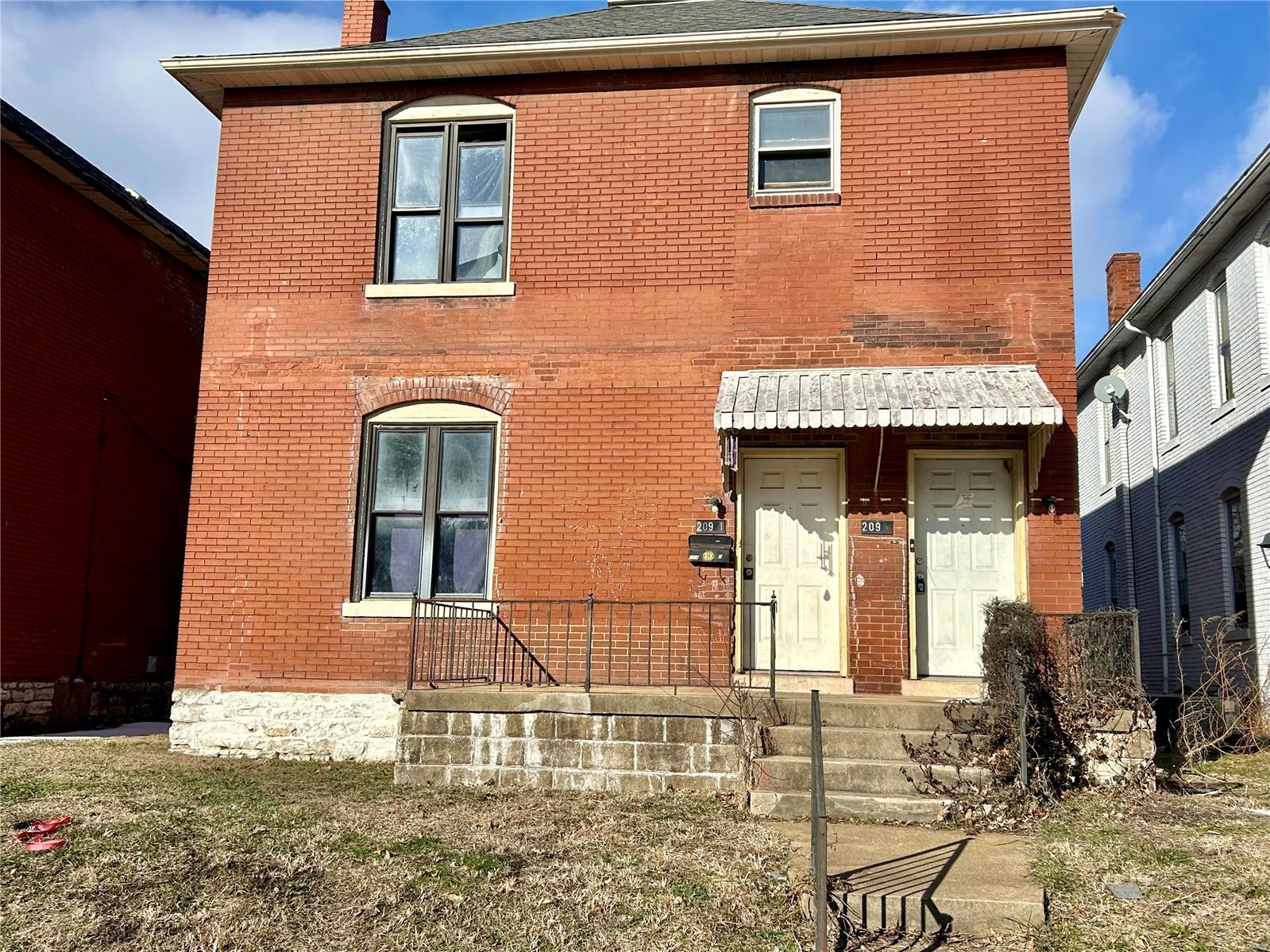 209 E Garfield Street Property Photo