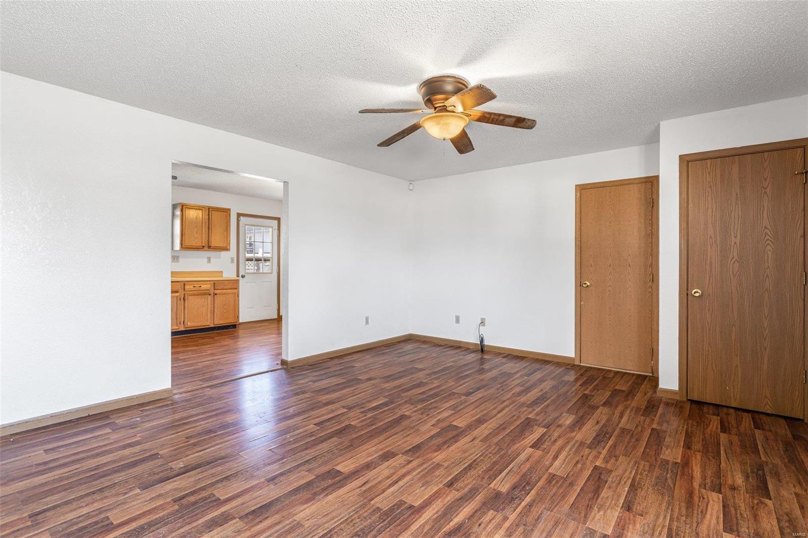 596 Huntleigh Court Property Photo 8