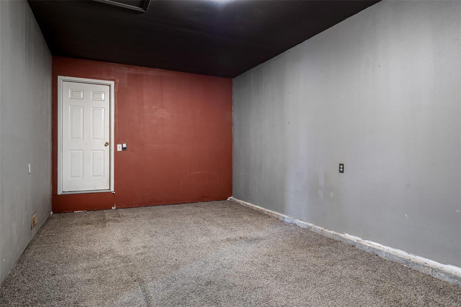 596 Huntleigh Court Property Photo 26