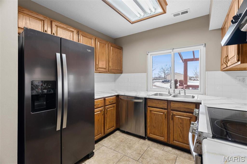 1619 Florine Boulevard E Property Photo 10