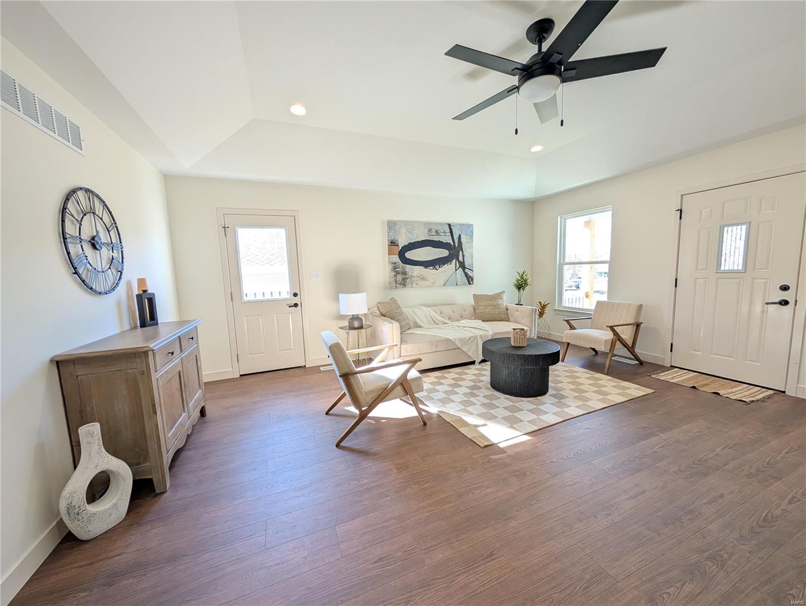 1086 S. Shore Property Photo 4