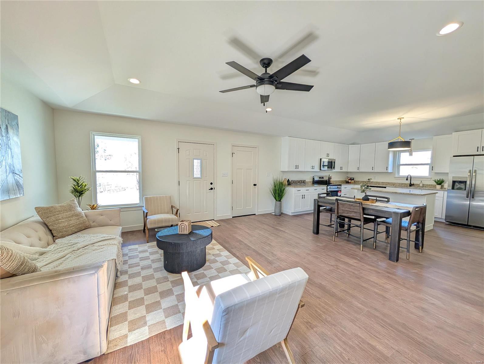1086 S. Shore Property Photo 5