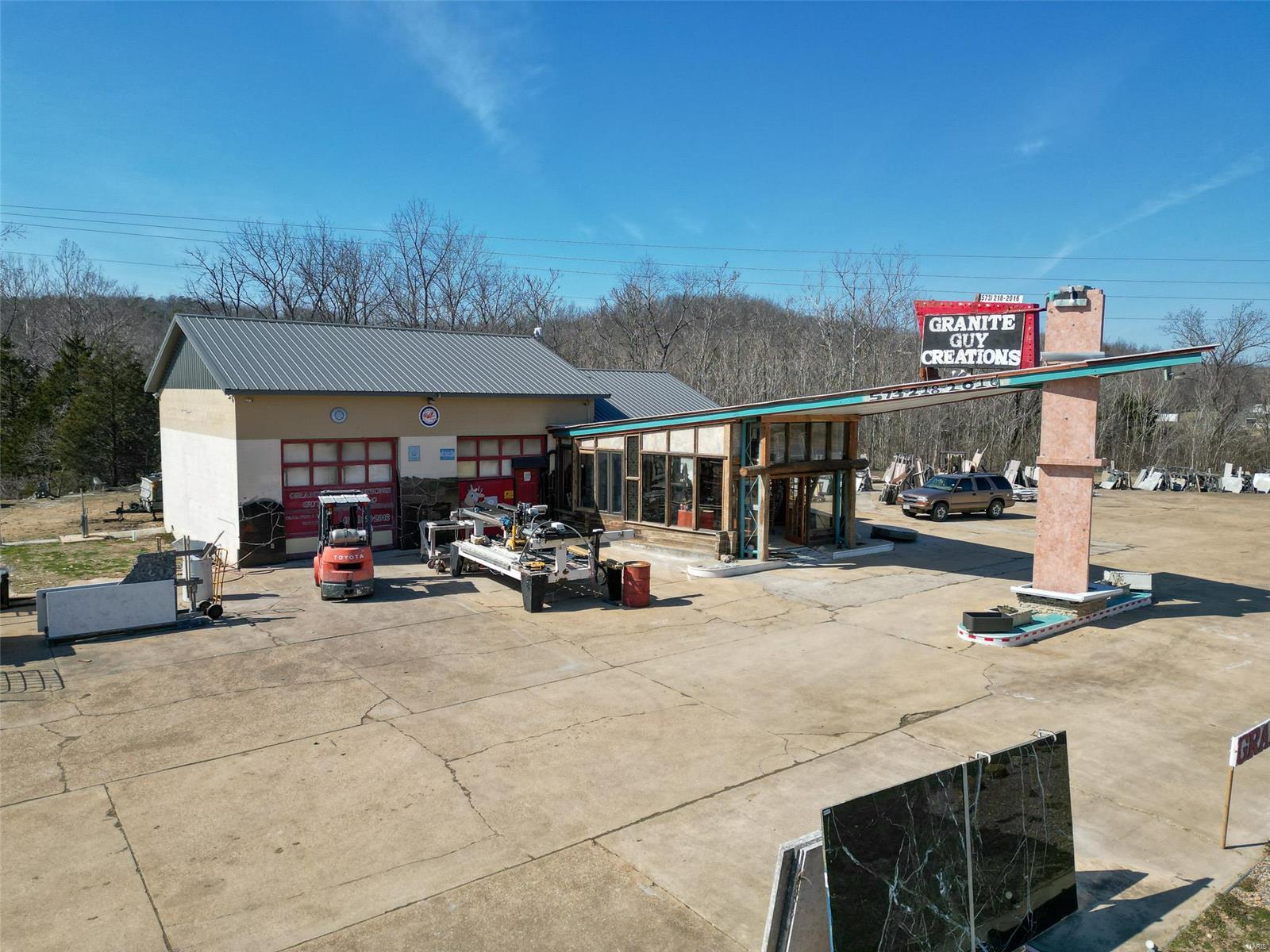 8680 Hwy 67 Property Photo