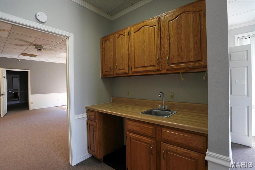 1218 Linn St Property Photo 17