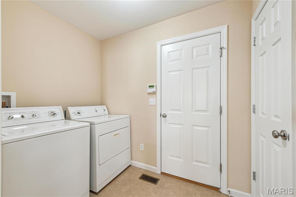 922 Daffodil Ridge Drive Property Photo 22