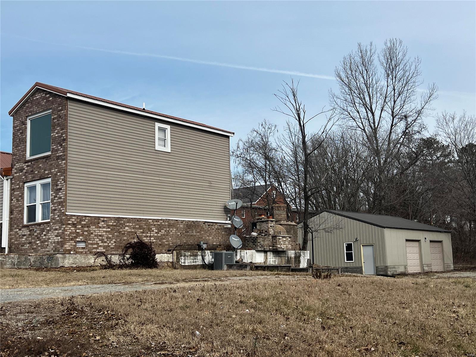 115 South Whitener Property Photo 3