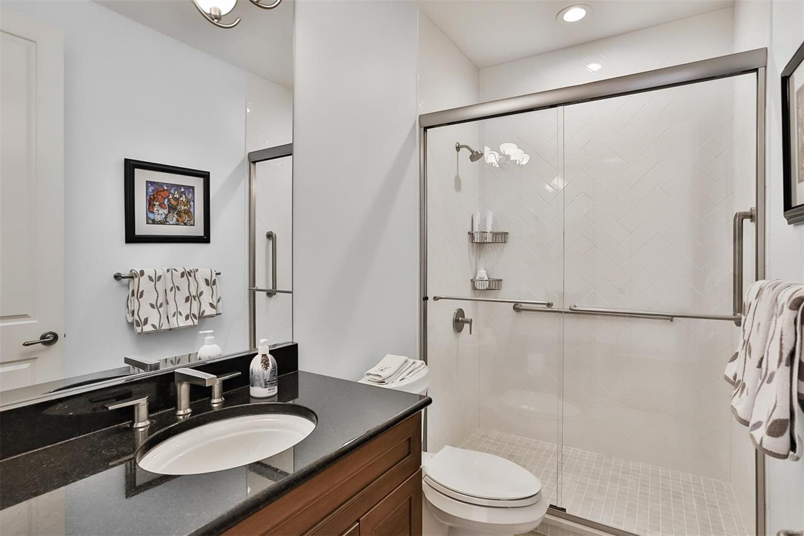 155 Carondelet Plaza 600 Property Photo 49