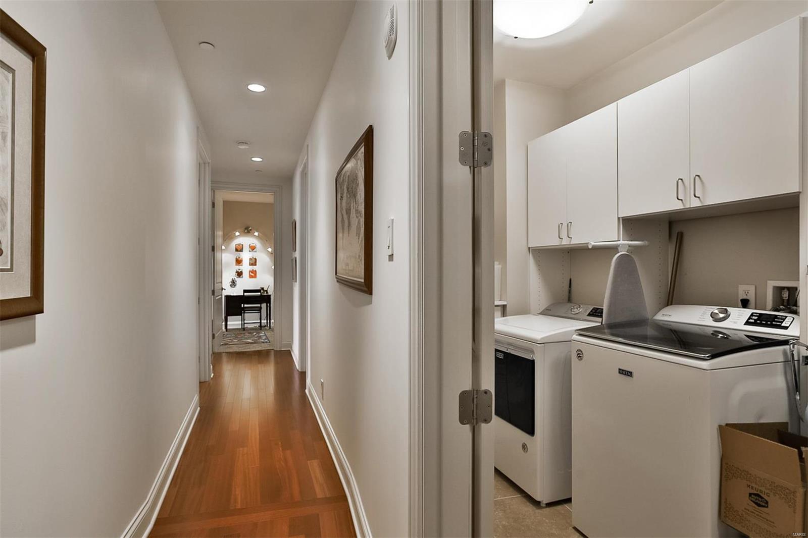 155 Carondelet Plaza 600 Property Photo 60