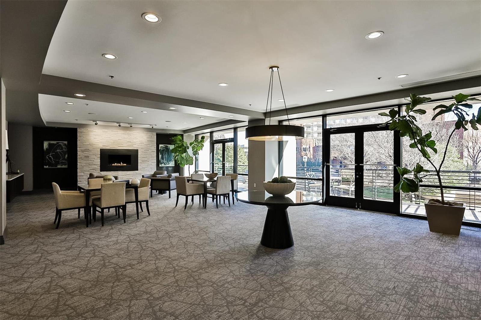 155 Carondelet Plaza 600 Property Photo 61