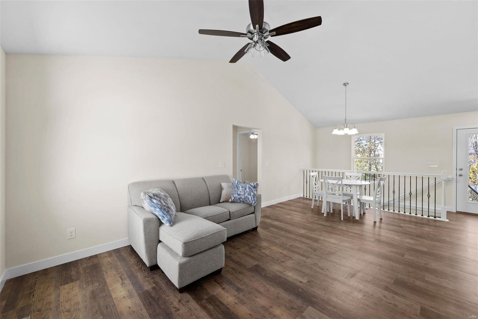 122 Grindstone Court Property Photo 2