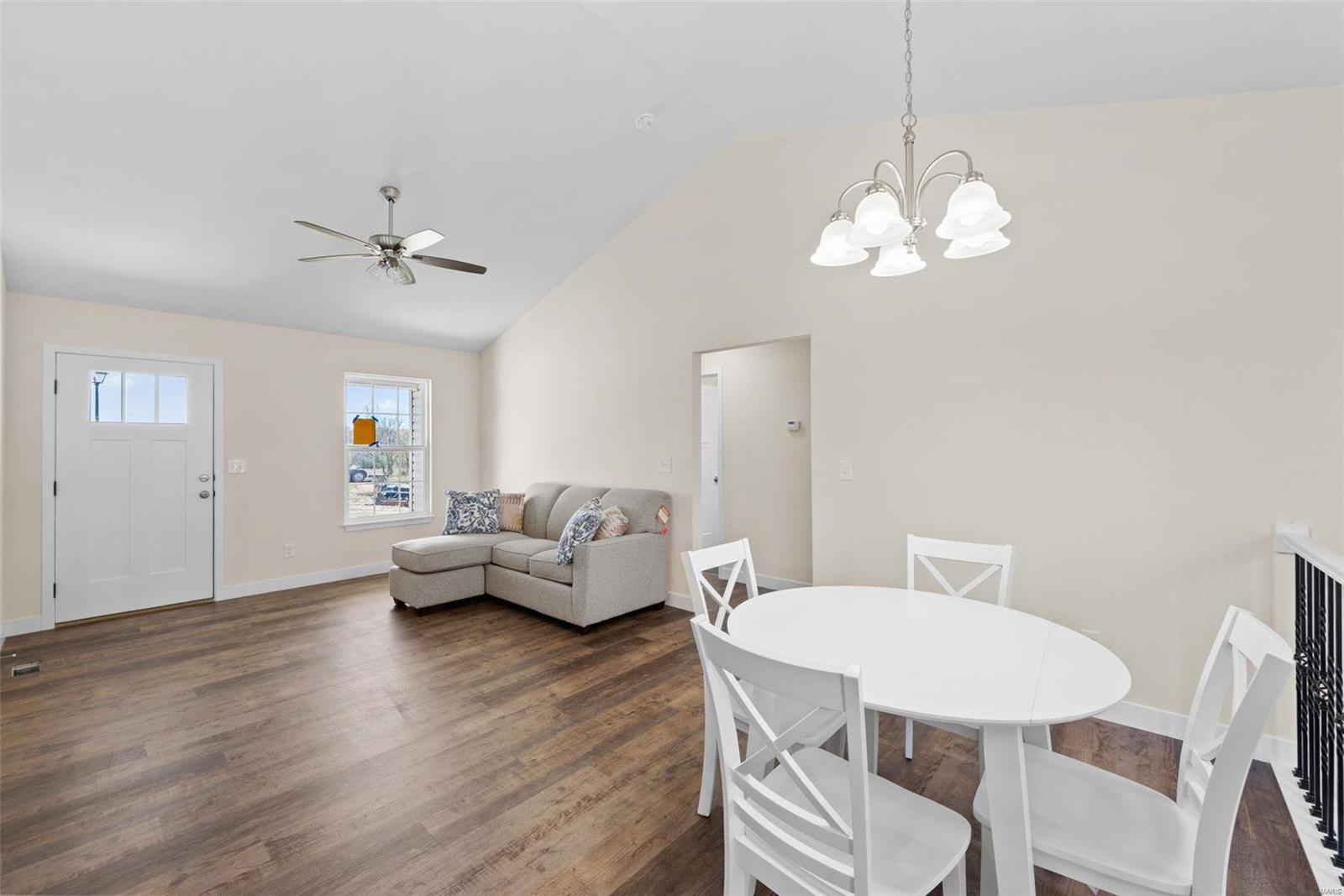 122 Grindstone Court Property Photo 8